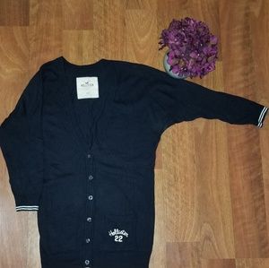 ✔SOLD✔Navy Hollister cardigan sweater